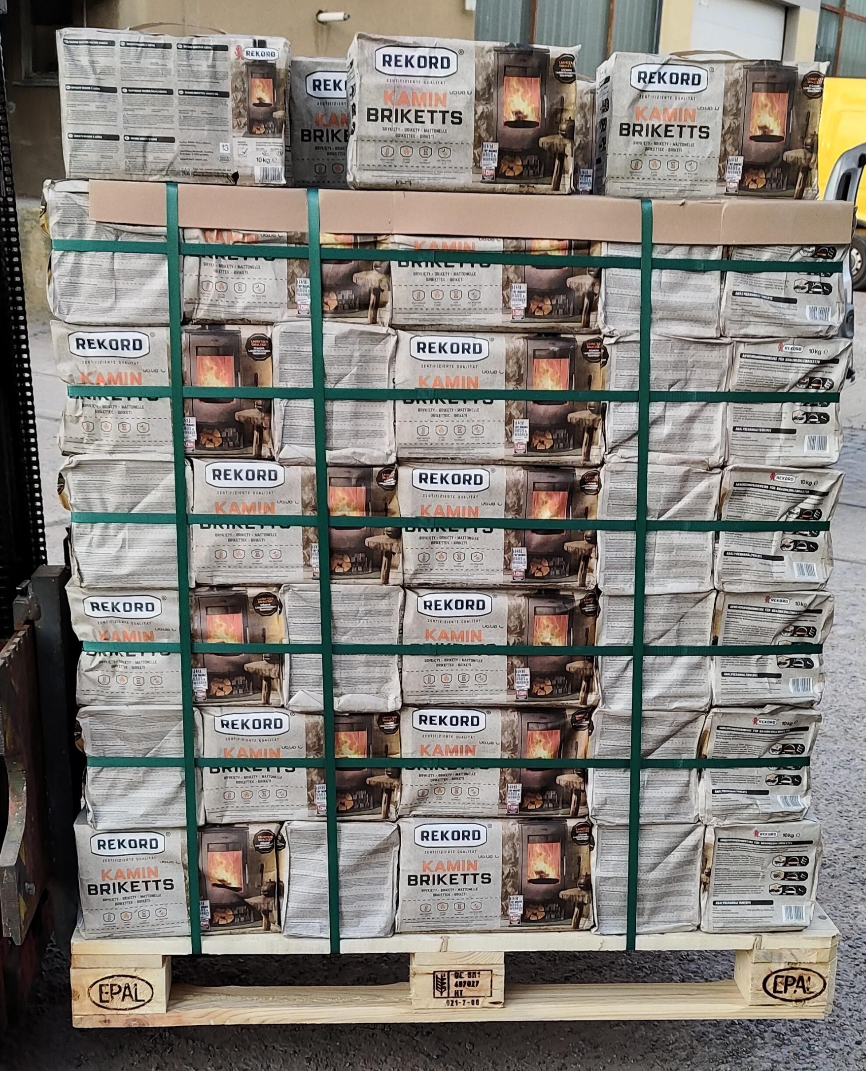 Drevené brikety Rekord 2 – 2 000 kg / 80 vriec × 25 kg